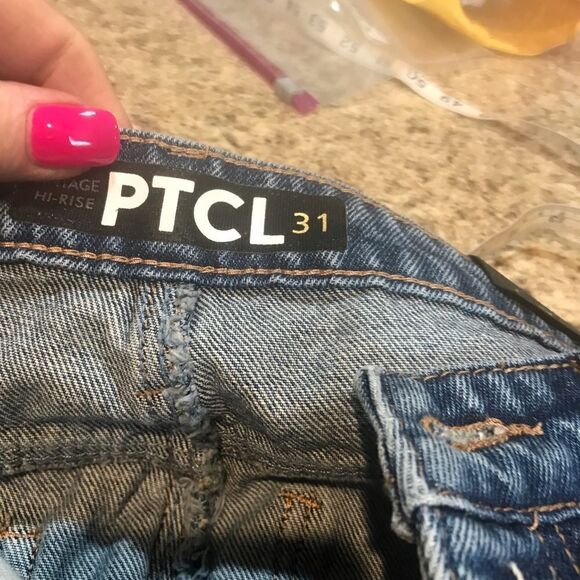 Distressed Blue High Rise Vantage Jeans Women's Size 31 - Picture 5 of 10